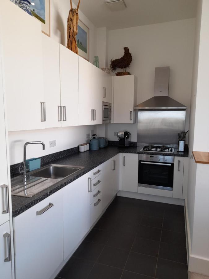 Crow'S Nest Penthouse Apartment With Free Spa Access Somerford Keynes Εξωτερικό φωτογραφία