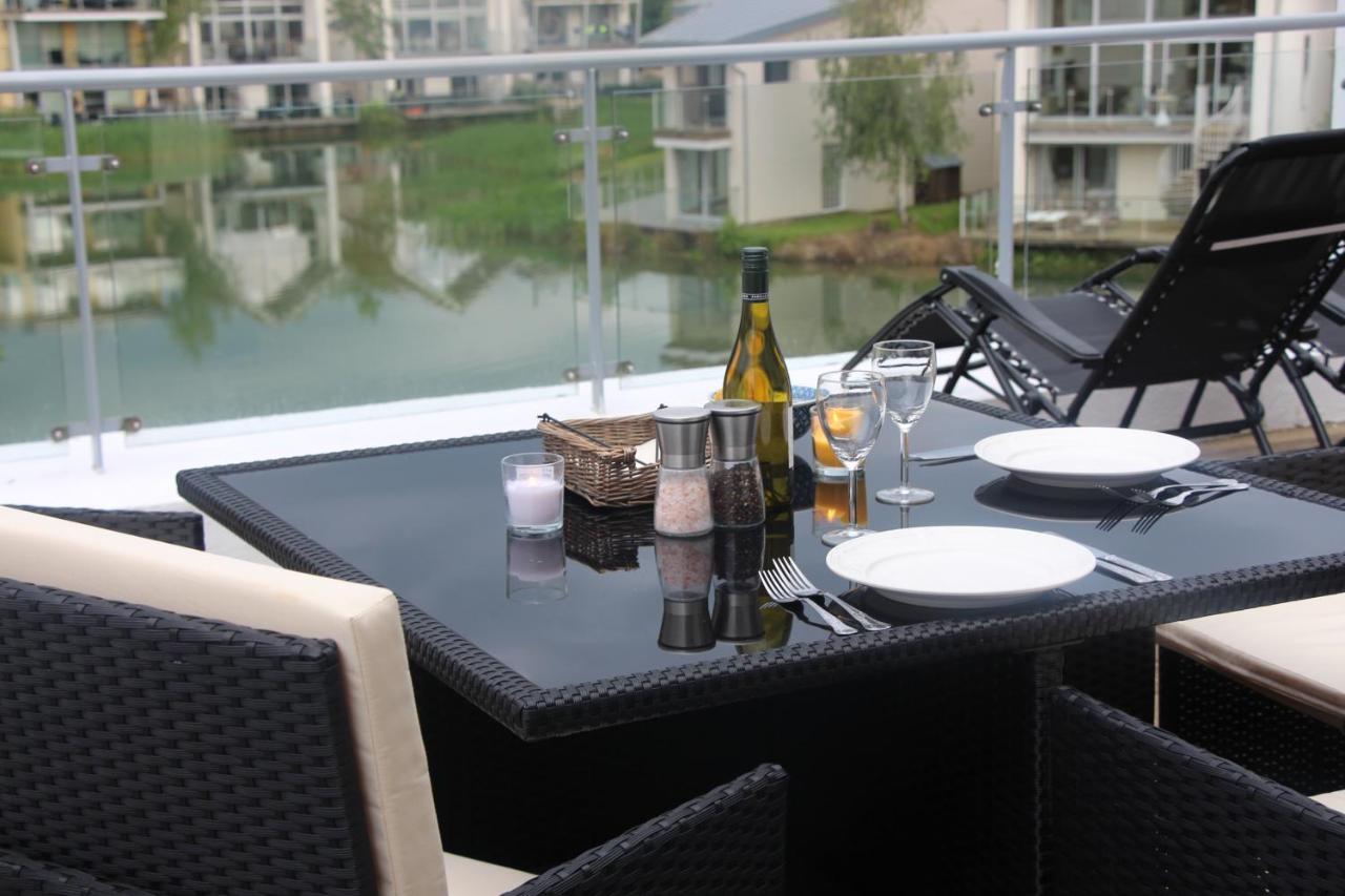 Crow'S Nest Penthouse Apartment With Free Spa Access Somerford Keynes Εξωτερικό φωτογραφία