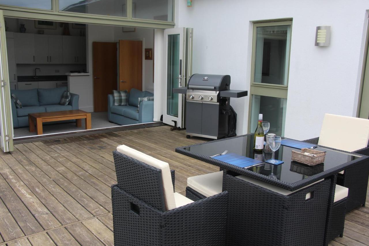 Crow'S Nest Penthouse Apartment With Free Spa Access Somerford Keynes Εξωτερικό φωτογραφία